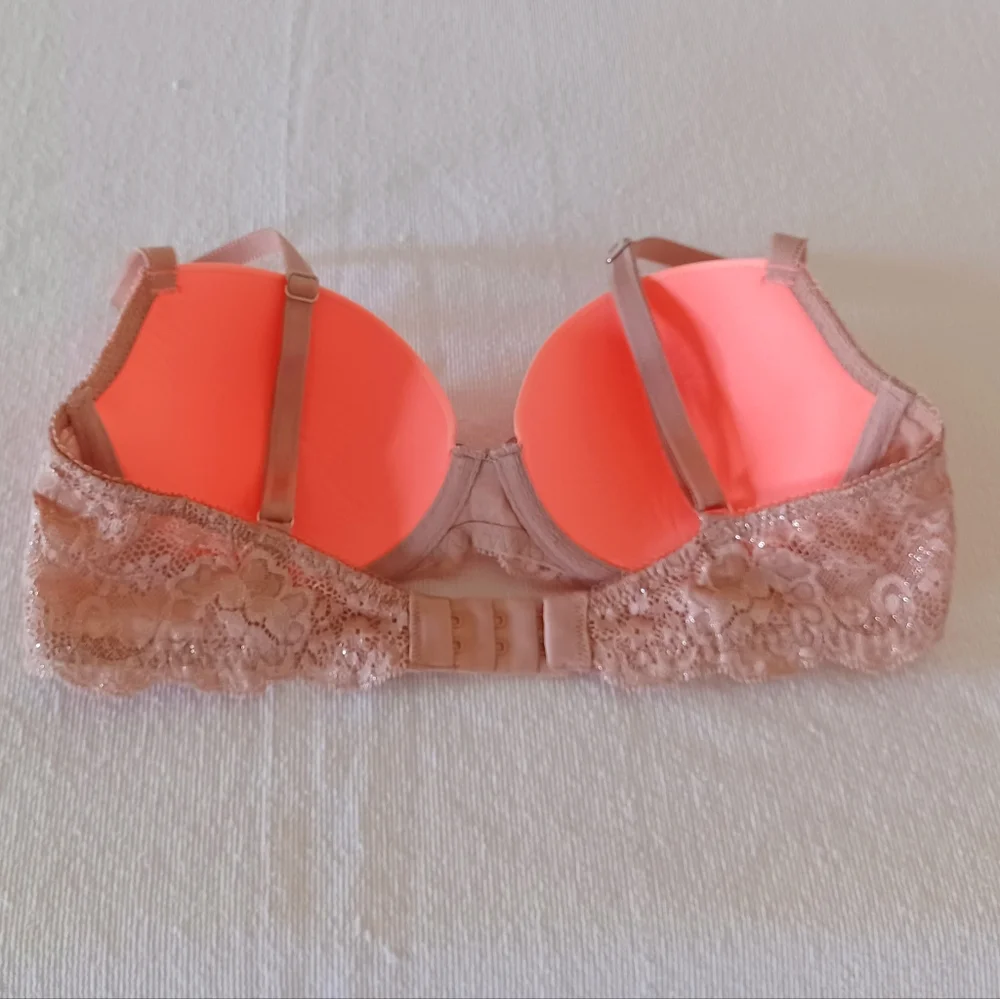 Victoria's Secret Dream Angels Lined Demi Bra, 32C - Picture 4 of 12